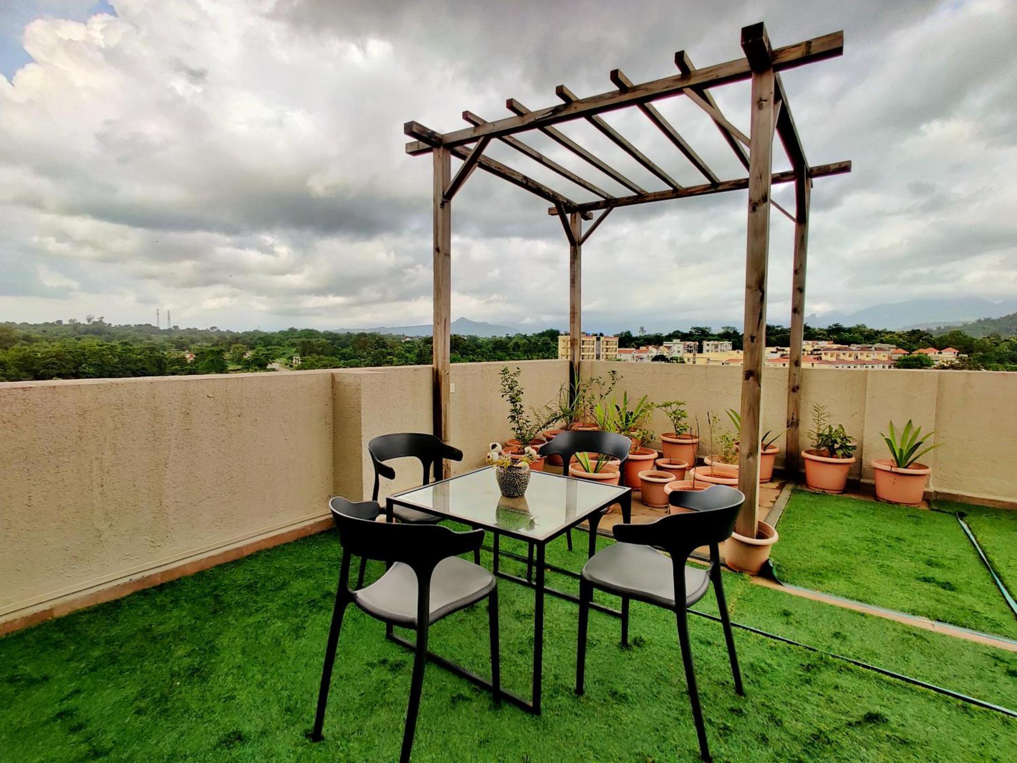 Pushpam Sanskruti Resort Karjat - A Pure Veg Resort Dhamni Esterno foto