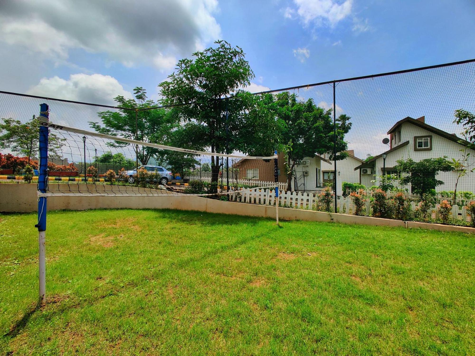 Pushpam Sanskruti Resort Karjat - A Pure Veg Resort Dhamni Esterno foto