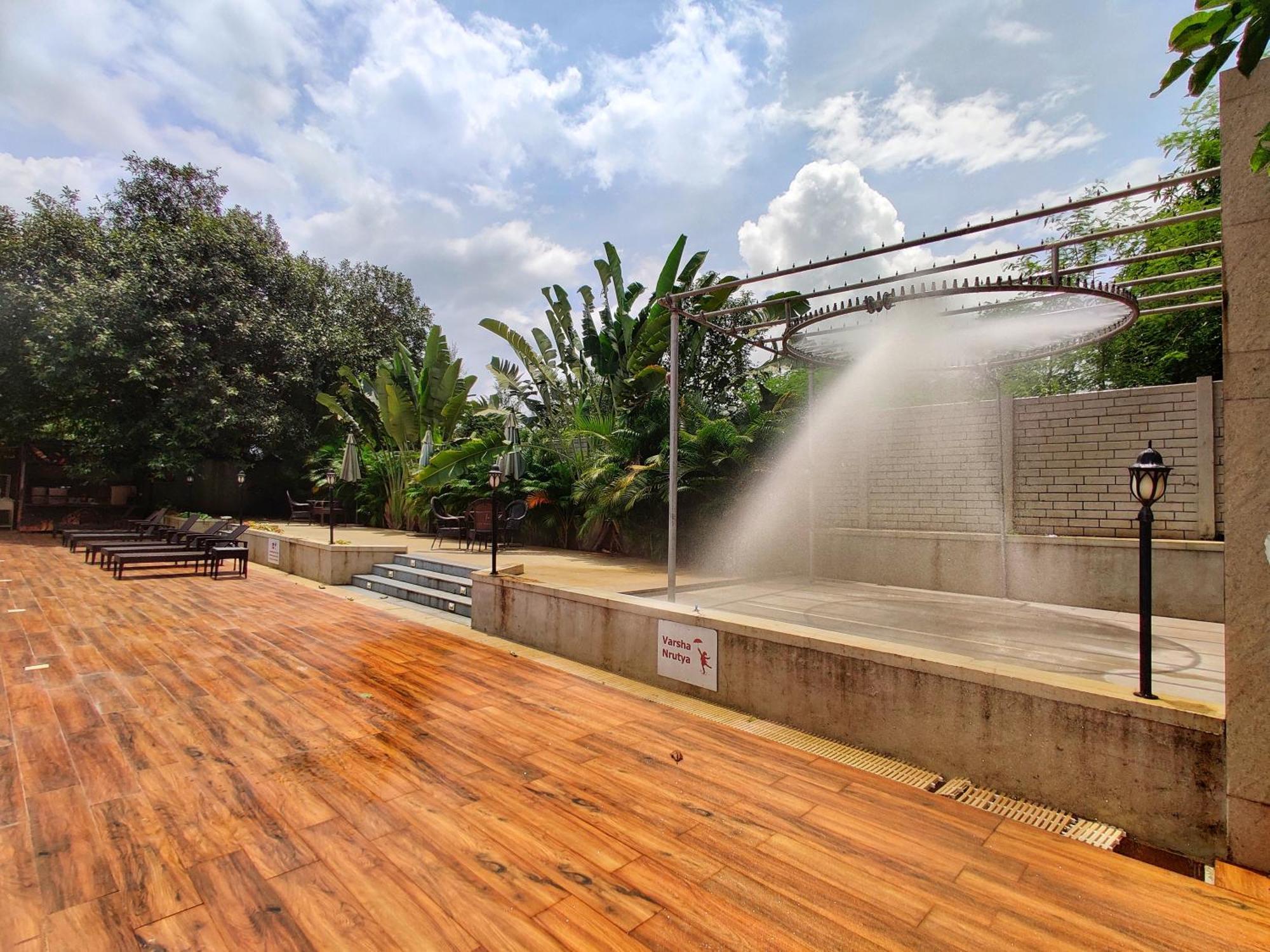 Pushpam Sanskruti Resort Karjat - A Pure Veg Resort Dhamni Esterno foto