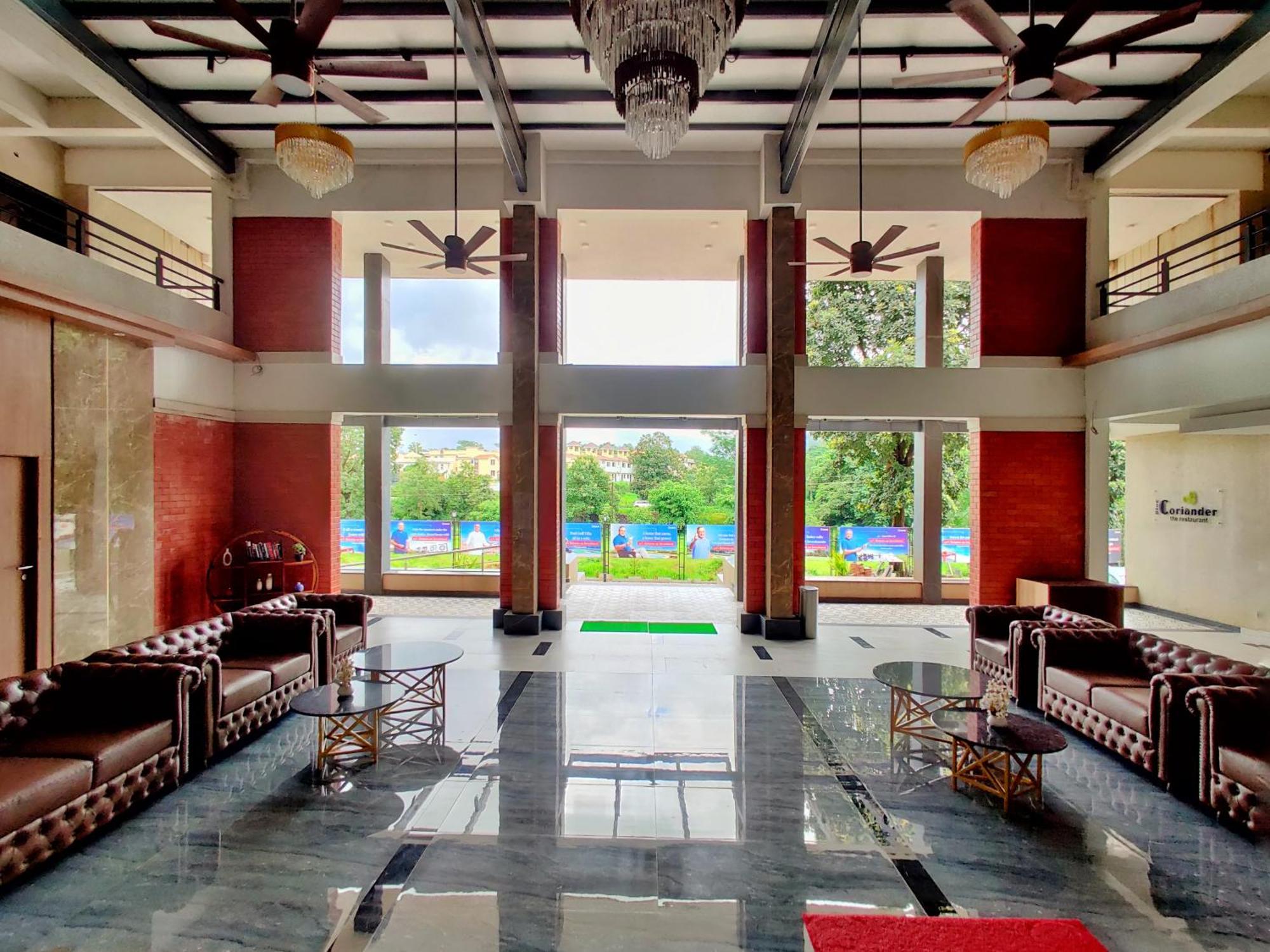 Pushpam Sanskruti Resort Karjat - A Pure Veg Resort Dhamni Esterno foto