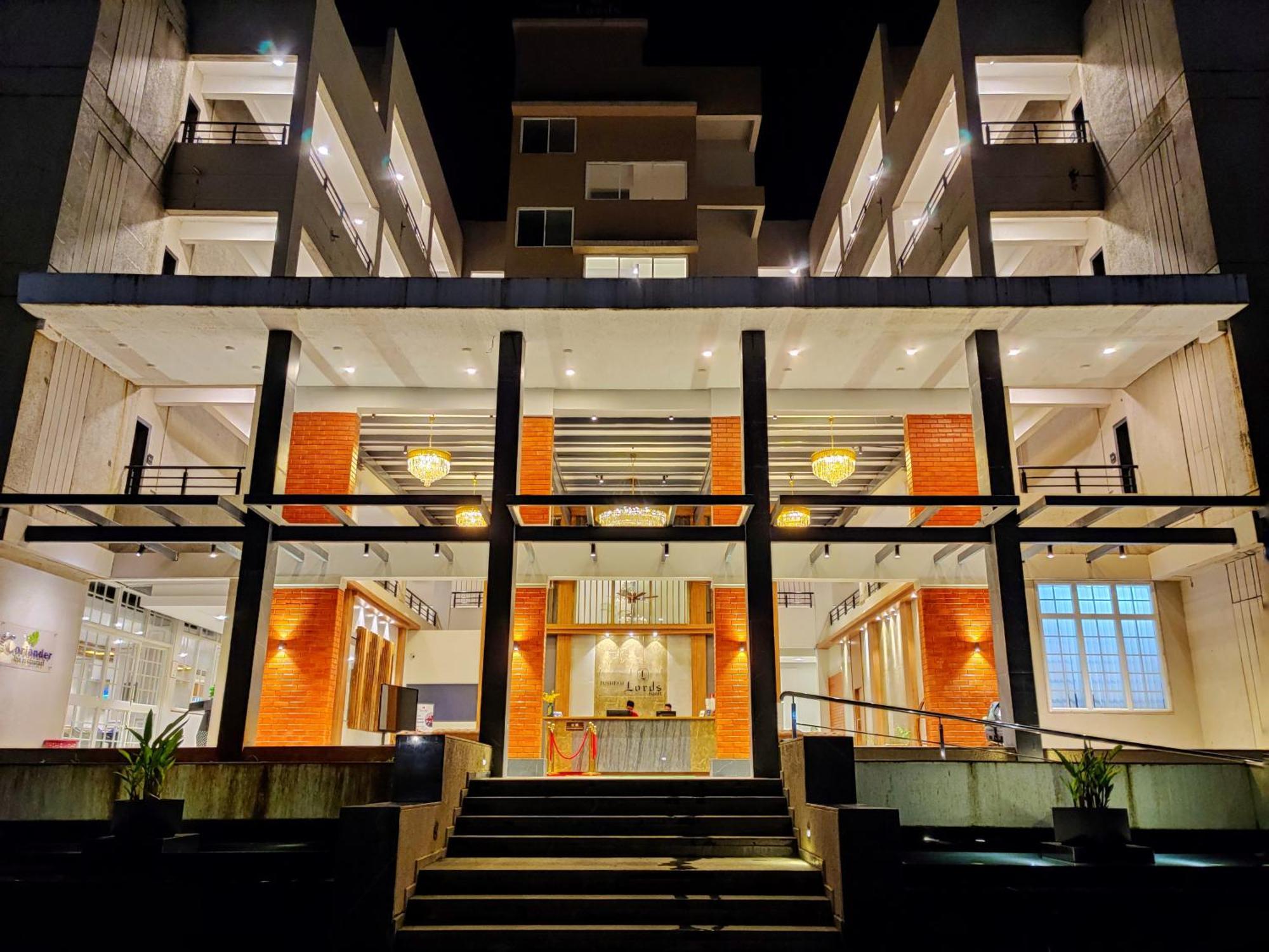 Pushpam Sanskruti Resort Karjat - A Pure Veg Resort Dhamni Esterno foto